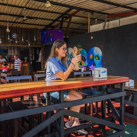 Arenal Container Hostel La Fortuna Buitenkant foto