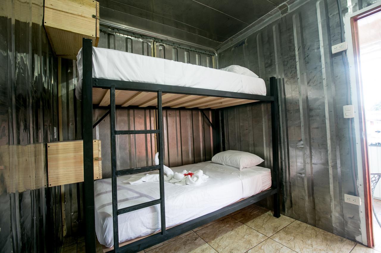 Arenal Container Hostel La Fortuna Buitenkant foto