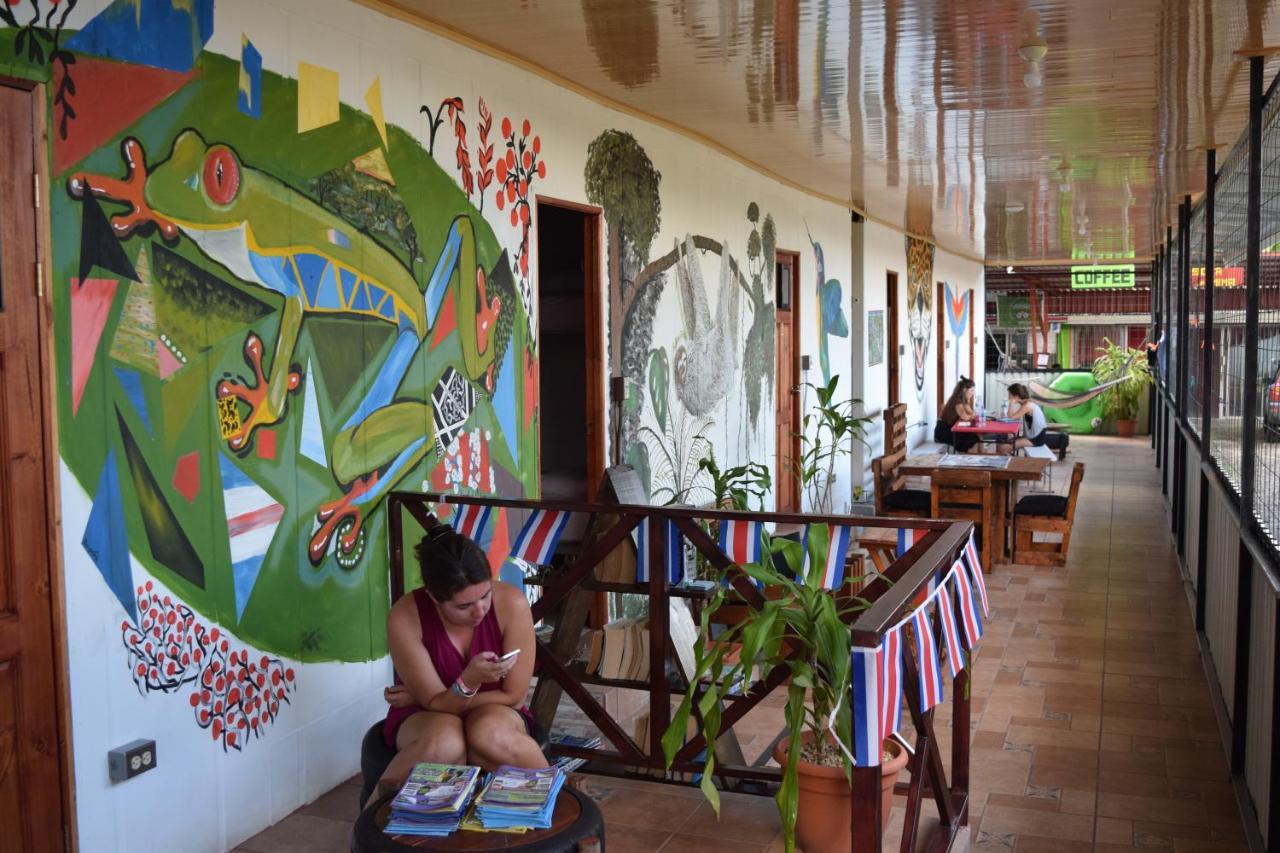 Arenal Container Hostel La Fortuna Buitenkant foto