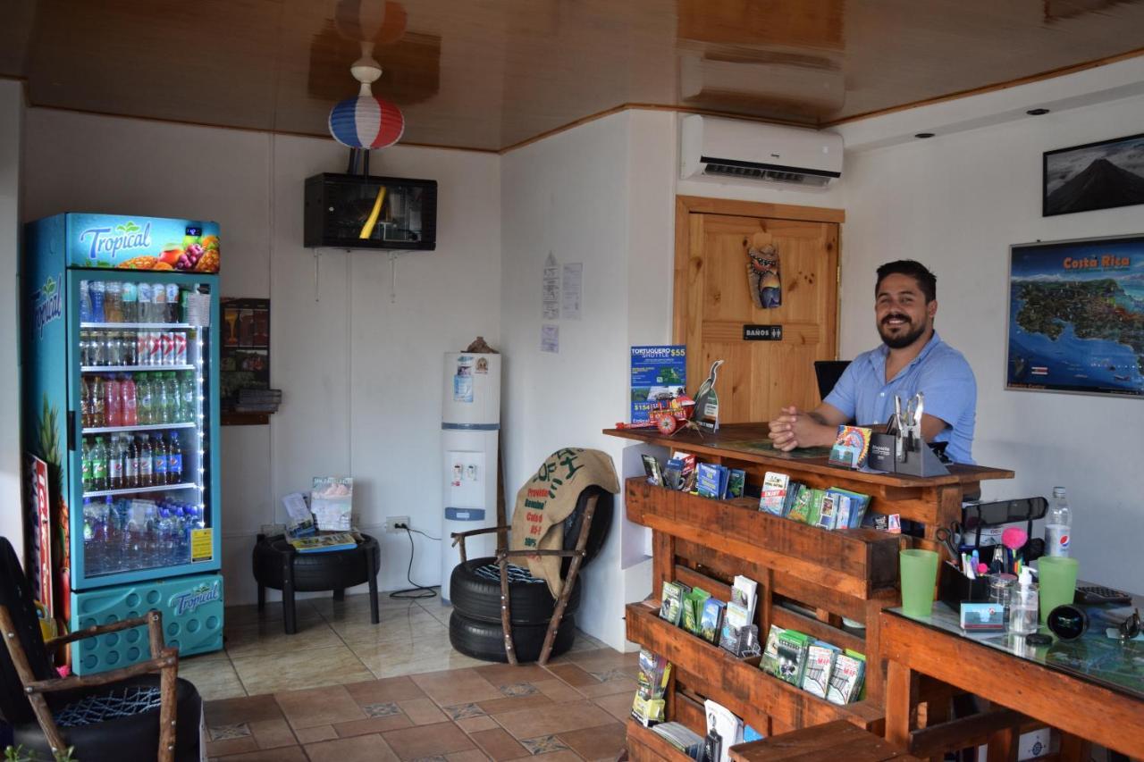Arenal Container Hostel La Fortuna Buitenkant foto