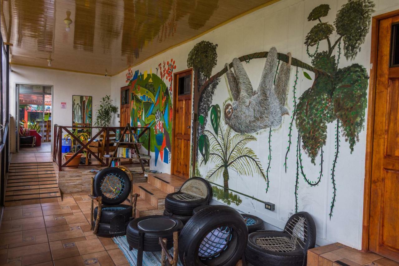 Arenal Container Hostel La Fortuna Buitenkant foto
