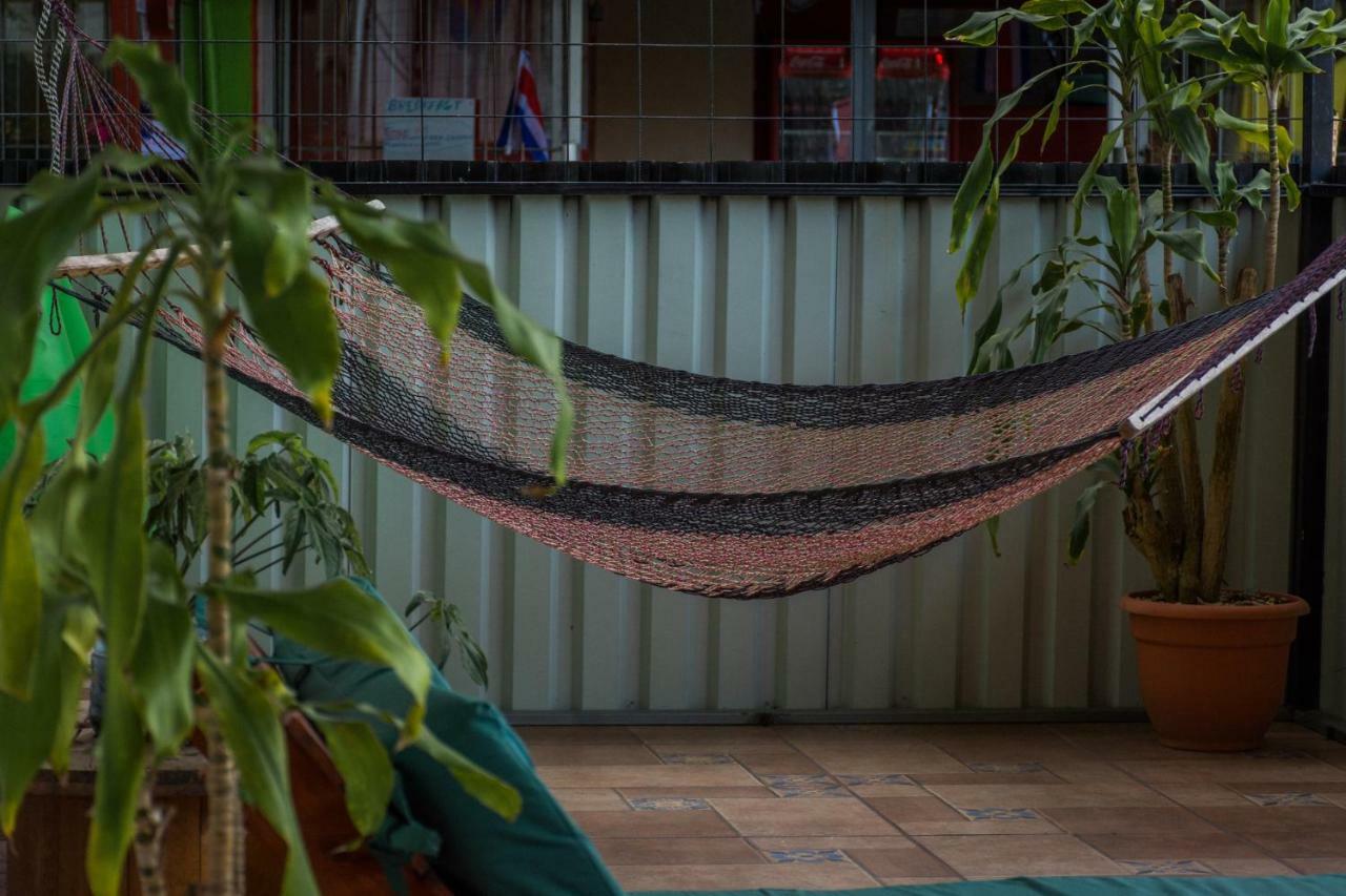 Arenal Container Hostel La Fortuna Buitenkant foto