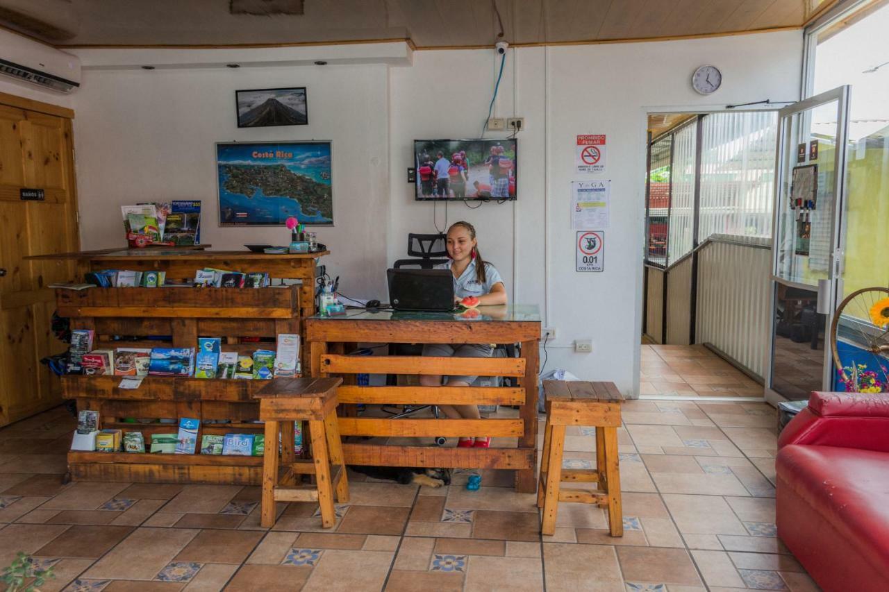 Arenal Container Hostel La Fortuna Buitenkant foto
