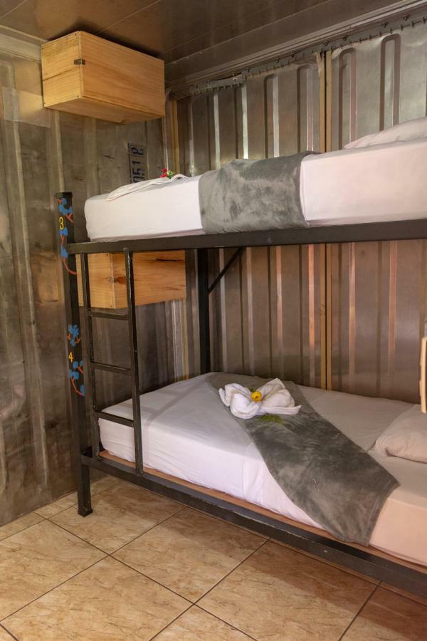 Arenal Container Hostel La Fortuna Buitenkant foto